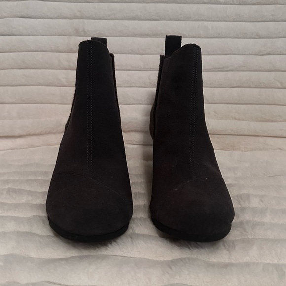 Toms Shoes - Toms Gray Suede Chelsea Booties